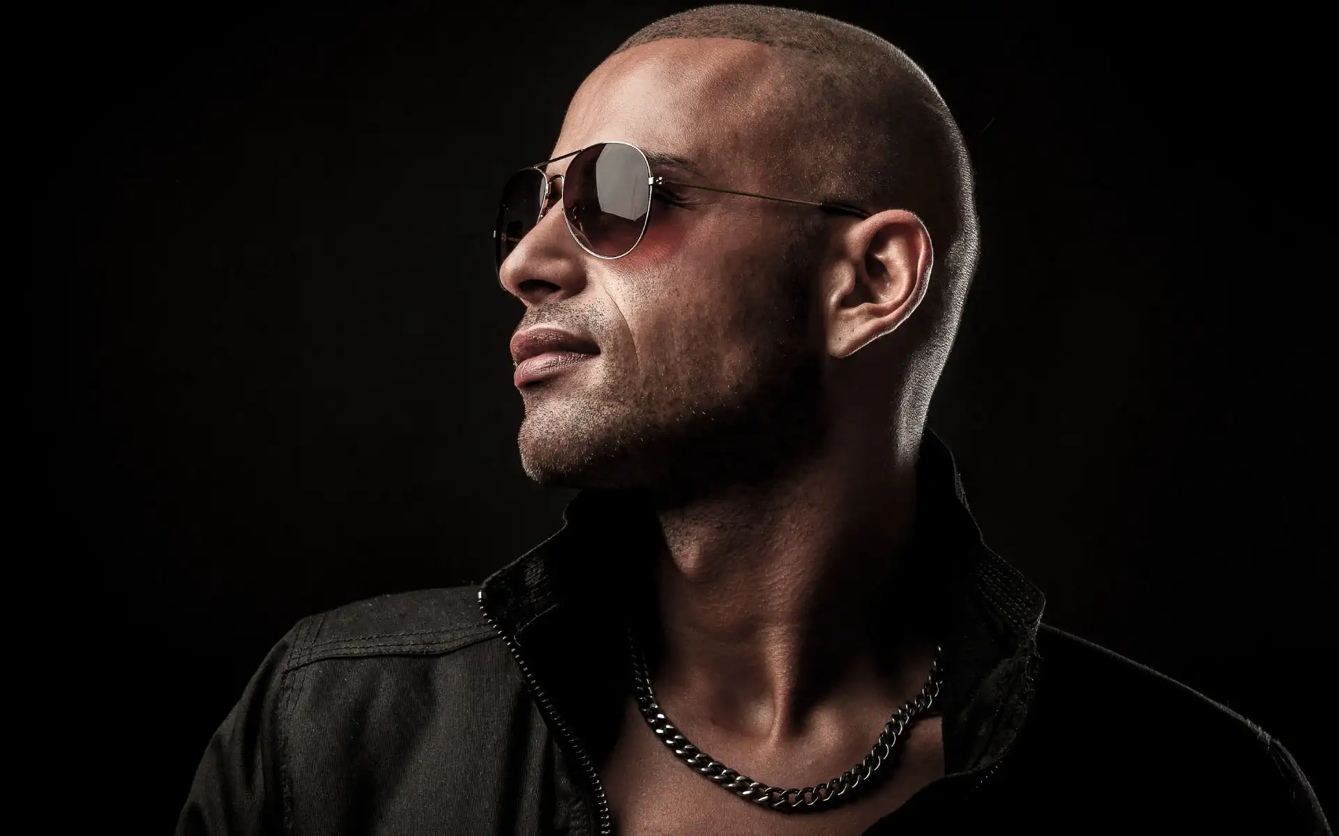 Example image as parallax background.